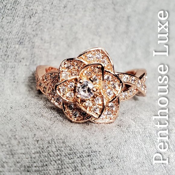 🔥CLEARANCE! Gorgeous Rose Gold 3D Sparkling Flower Ring - Picture 2 of 6